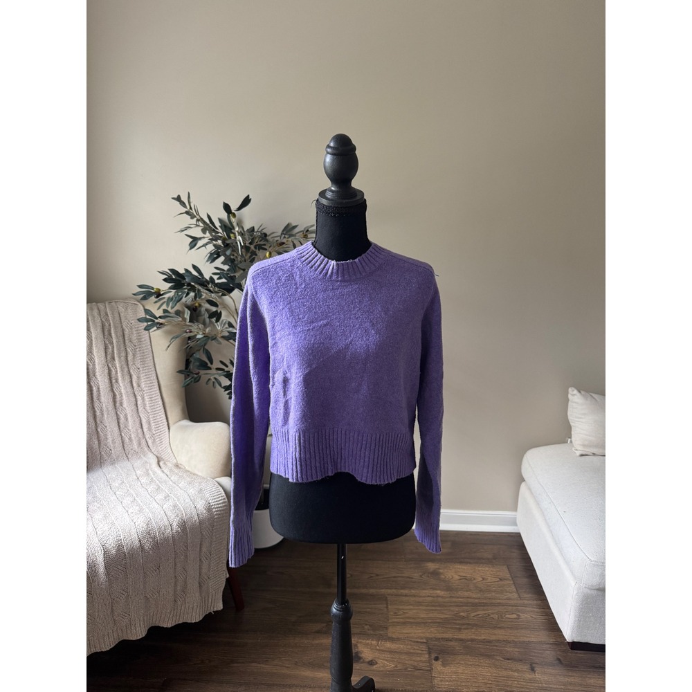 Universal Thread Purple Knit Crewneck Cropped Sweater Medium Long Sleeve Ribbed